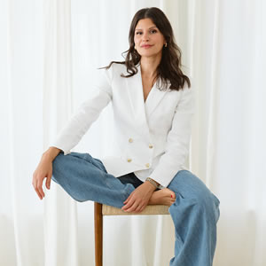 Dianka, co founder of Esthetics Pro Collective and licensed esthetician since 2008